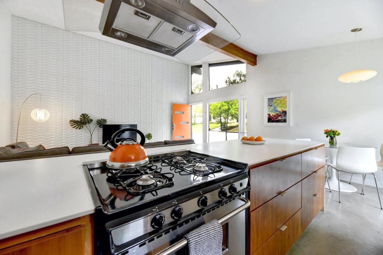 Mid Century Modern Near Soco & Dt By Lodgewell Austin Exterior photo